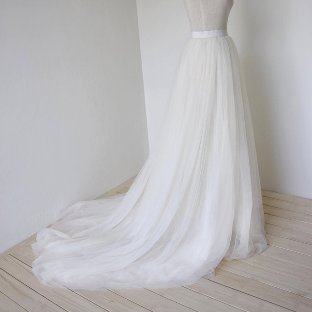 NWOT Tulle Skirt w/Train